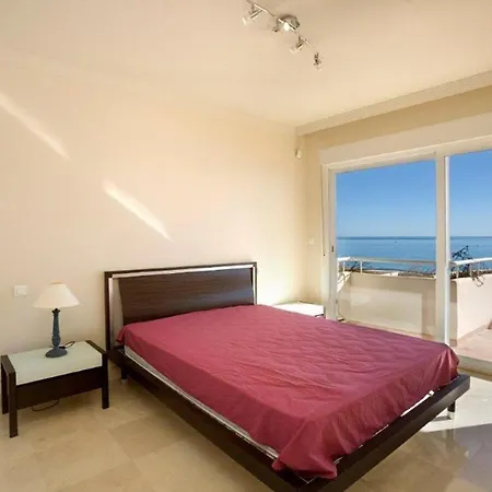 Immaculate 3-bed Penthouse- Stunning Views Appartement Estepona