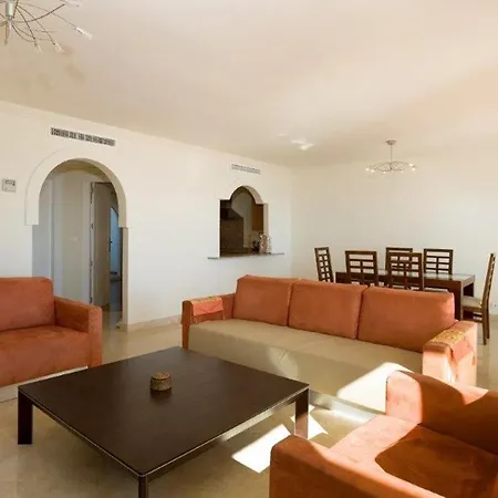 Appartement Immaculate 3-bed Penthouse- Stunning Views Estepona