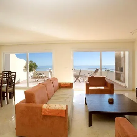 Immaculate 3-bed Penthouse- Stunning Views アパート